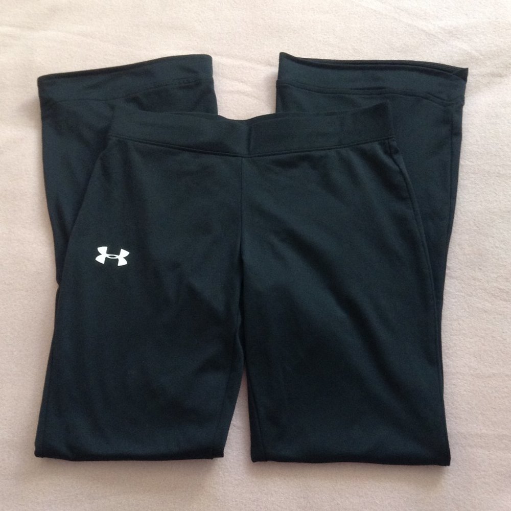 Under Armour Black Flared-Leg Yoga Pant, Youth Size YMD